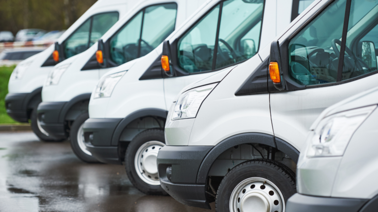 fleet vehicles after windshield crack repair in Houston